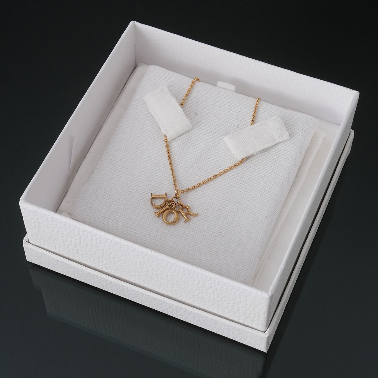 CHRISTIAN DIOR(USED)디올 디오레볼루션 목걸이